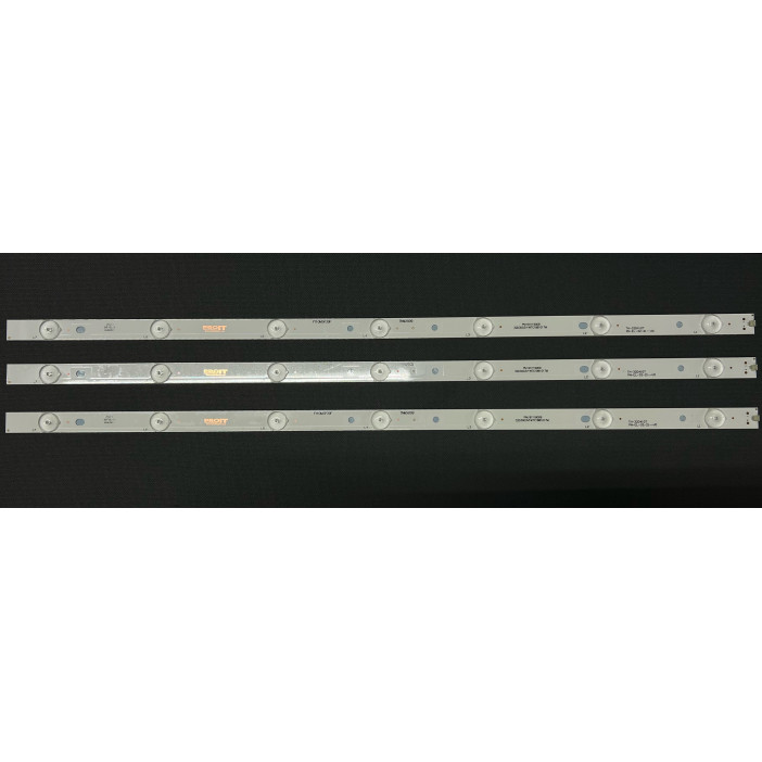 Panasonic 32" TV LED háttérvilágítás készlet - 3 darab x 7 LED, 3V, TNMX008, TNMX009