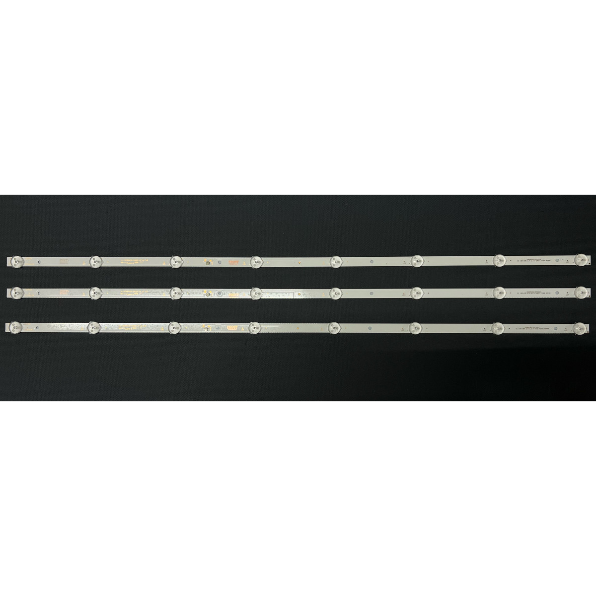 Más márkák 40" LED háttérvilágítás TV készlet - 3 darab x 8 LED - 6V - 737mm - MS-L1795 V2 - HL-00390A30-0402S-07 A0