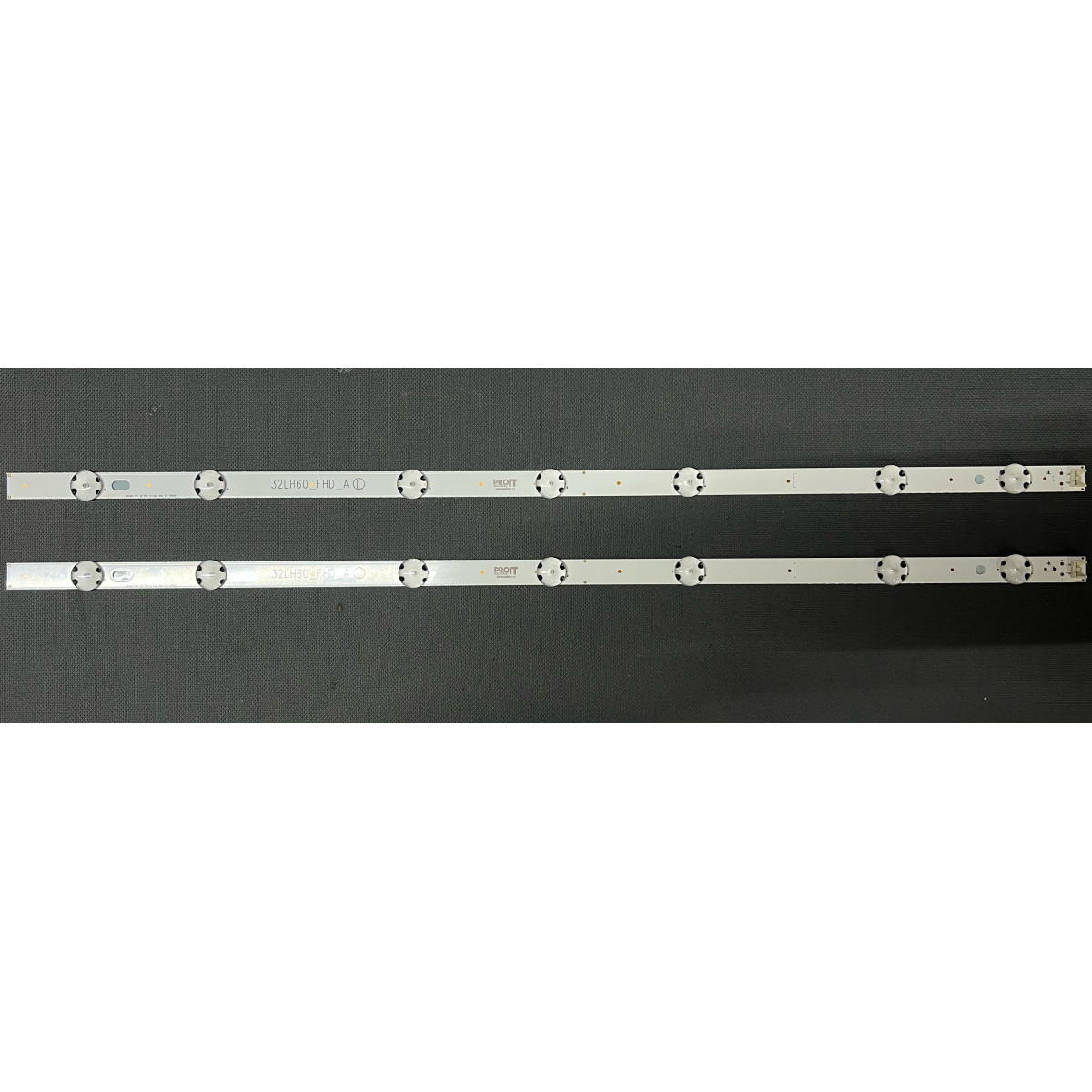 LG 32" TV LED háttérvilágítás készlet - 2 darab x 7 LED - 3V - 615mm - 32LH60_FHD