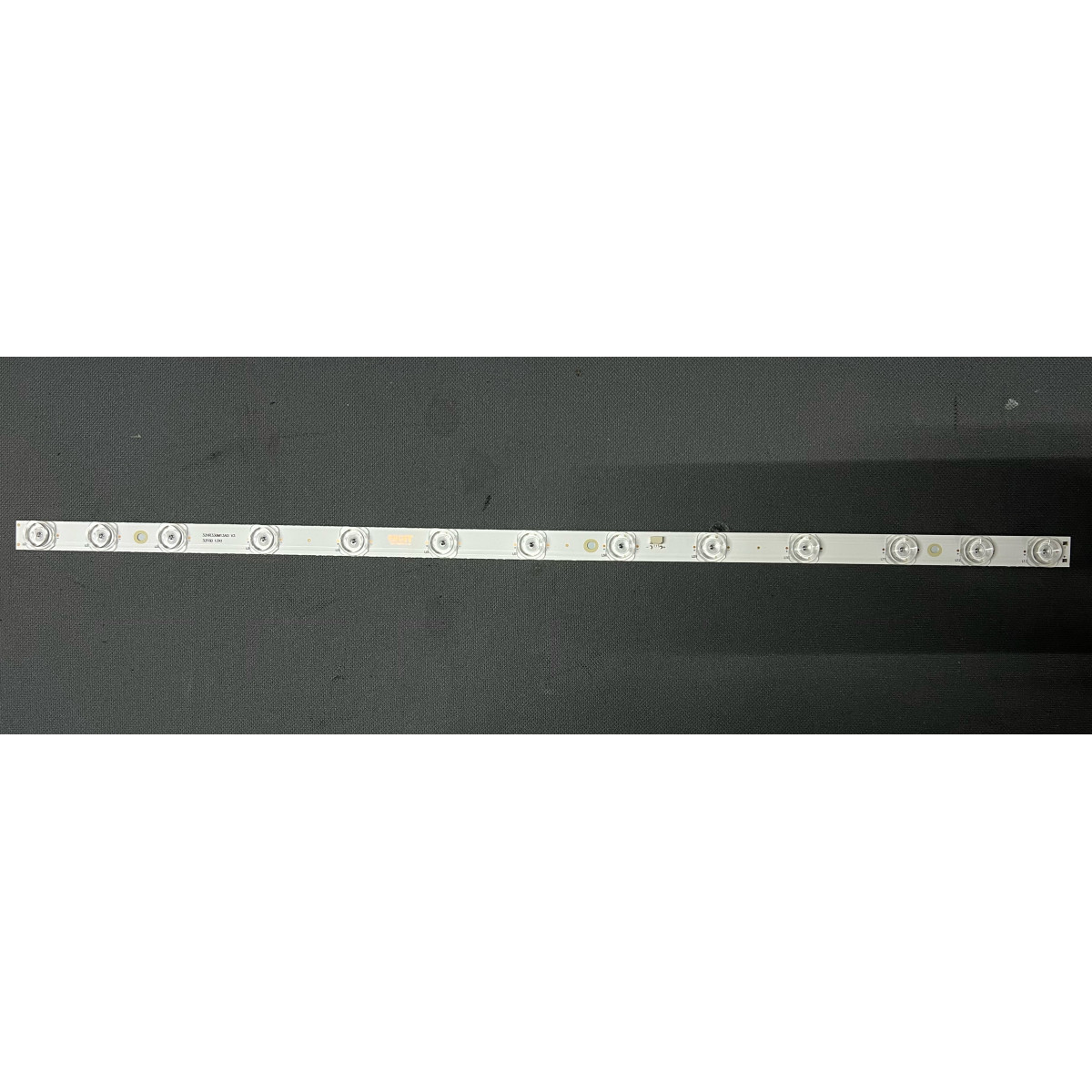 Комплект ленти универсални 32" - o лента x 13 LED - 6V - 630mm - TCL_32F6B_13ea_3030 - 4C-LB3213-YH02J - 32HR330M13A0 V3