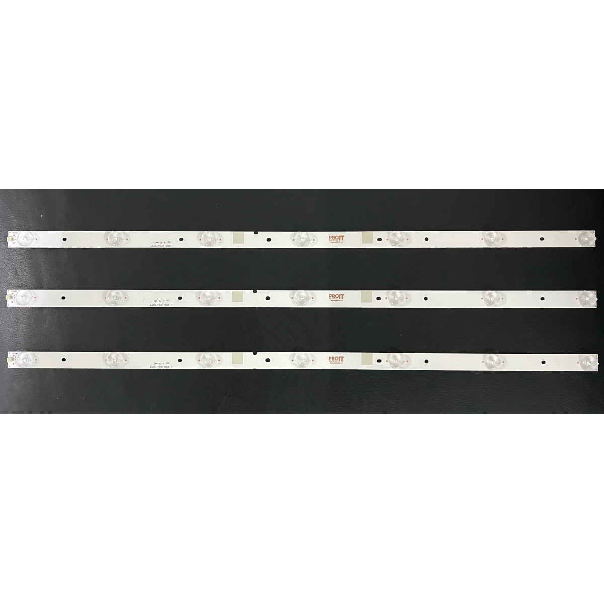 Hisense 32" TV LED háttérvilágítás készlet - 3 darab x 7 LED - 3V - 595mm - JL.D3271330-03DS-F