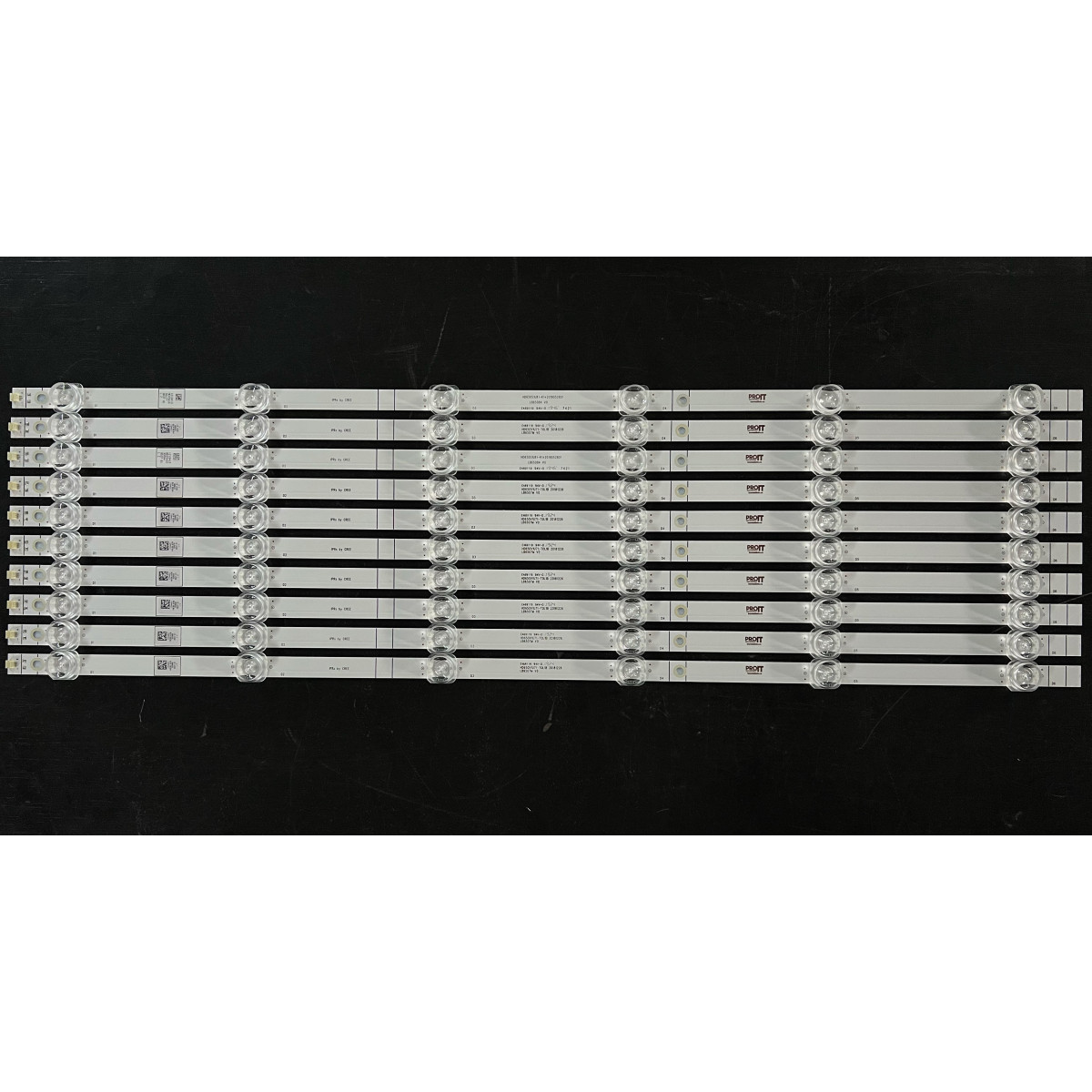 Hisense 65" TV LED háttérvilágítás készlet - 10 darab x 6 LED - 3V - 610mm - LB6507M V0 HD650V1U71-T0L1B