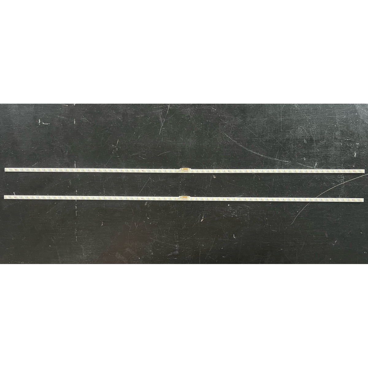 LED Backlight Strip Samsung 65" - 2 strips side x 66 LEDs - 3V - 706mm - V9Q6-650SM0-R0 - BN96-48108A