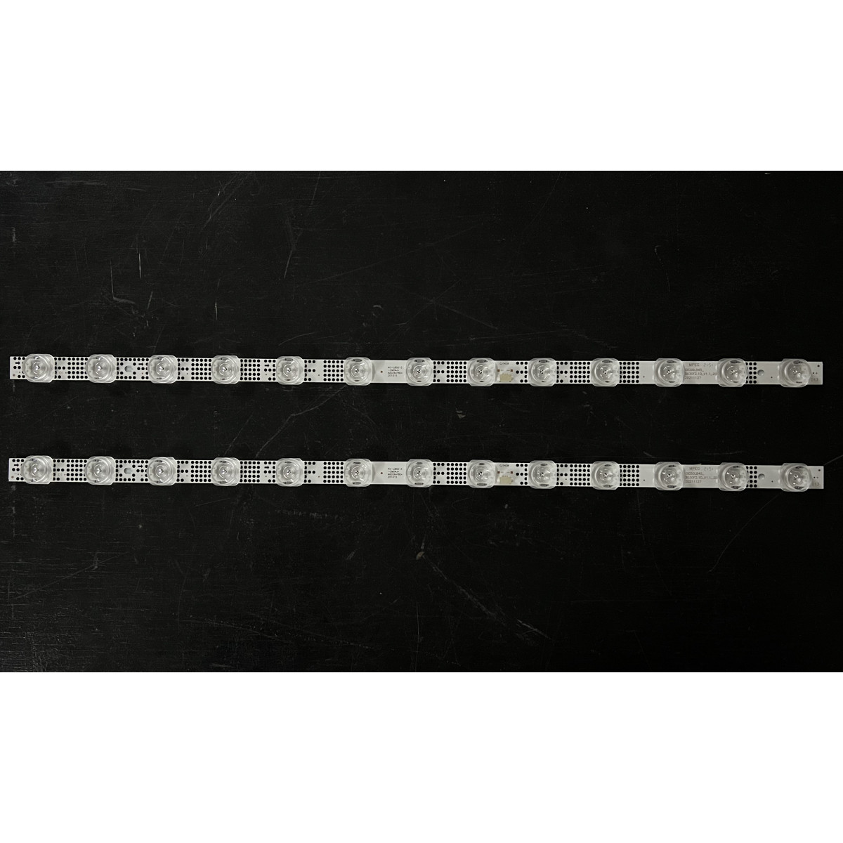 LED Backlight Strip TCL 50" - 2 strips x 13 LEDs - 6V - 495mm - GIC50LB45-3030F2.1D-V1.1 - 4C-LB5013