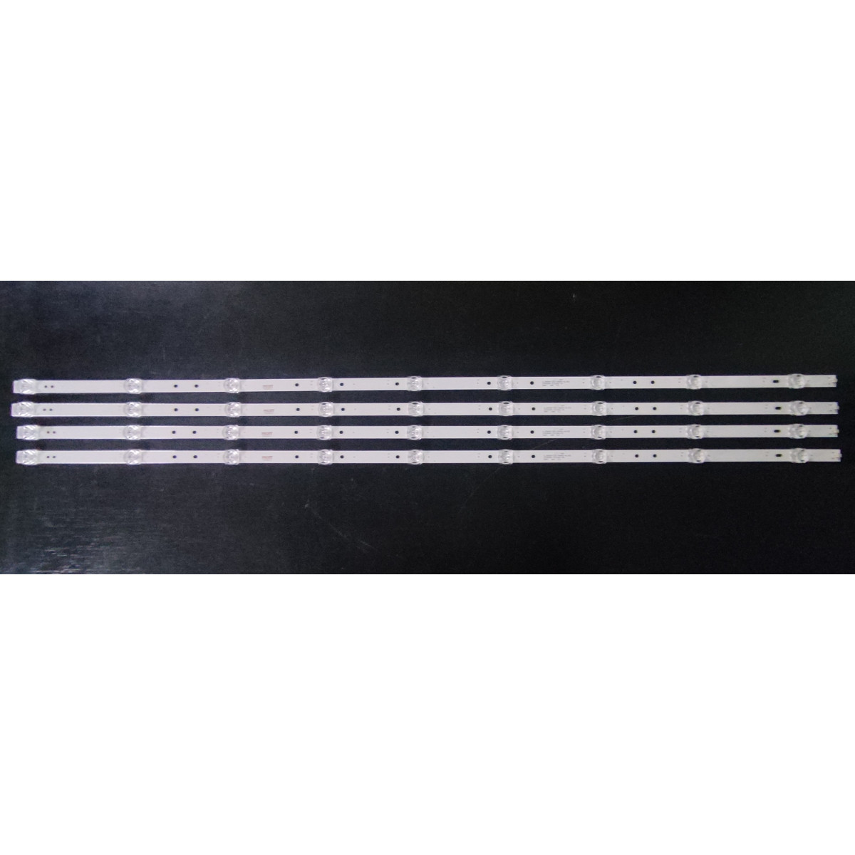 Más márkák 50" LED háttérvilágítás TV készlet - 4 darab x 9 LED - 6V - 962mm - CX50D09-ZC23AG-05 - CX50D09-ZC56AG-01