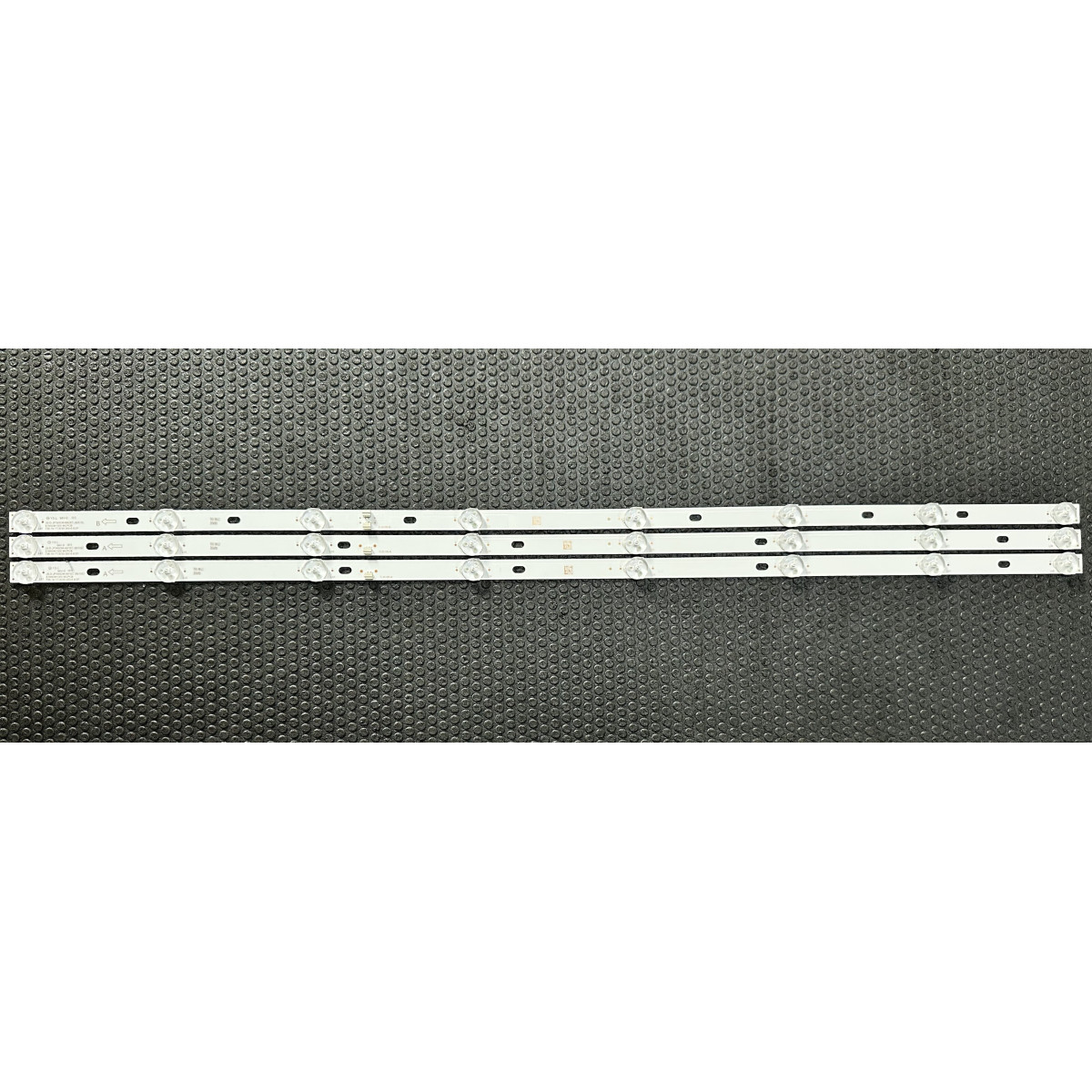 LED Backlight Strip other brands / ATA 40" - 3 strips x 8 LEDs - 6V - 736mm - JS-D-JP395DM-A81EC + B82EC