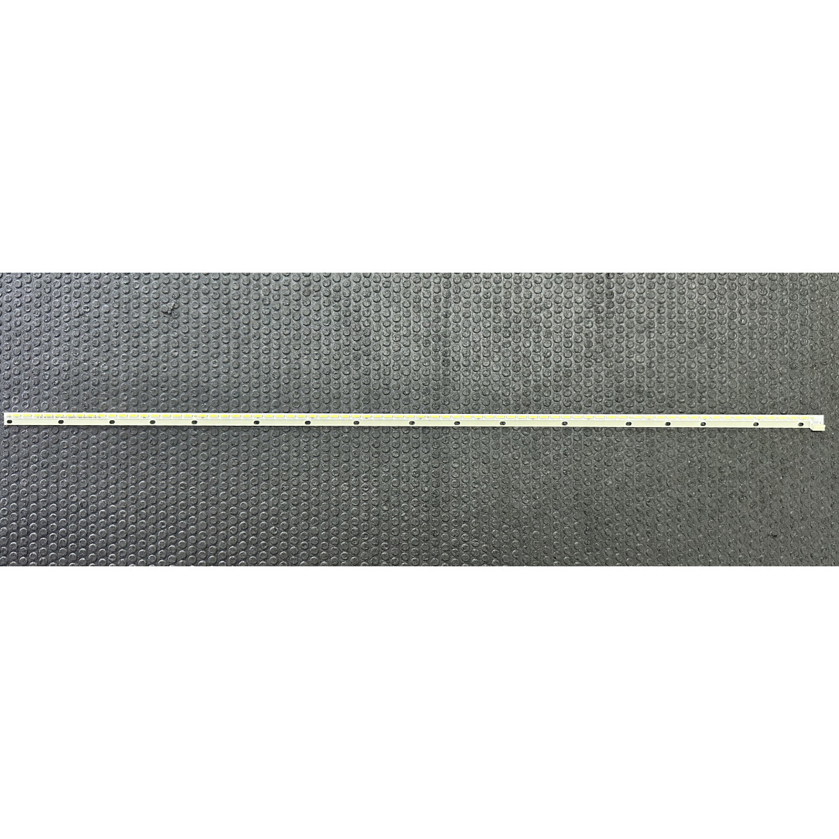 LED Backlight Strip other brands / Vestel 50" - 1 strip x 72 LEDs - 6V - 625mm - VESTEL 50INCH 7020PKG 72EA REV0.0