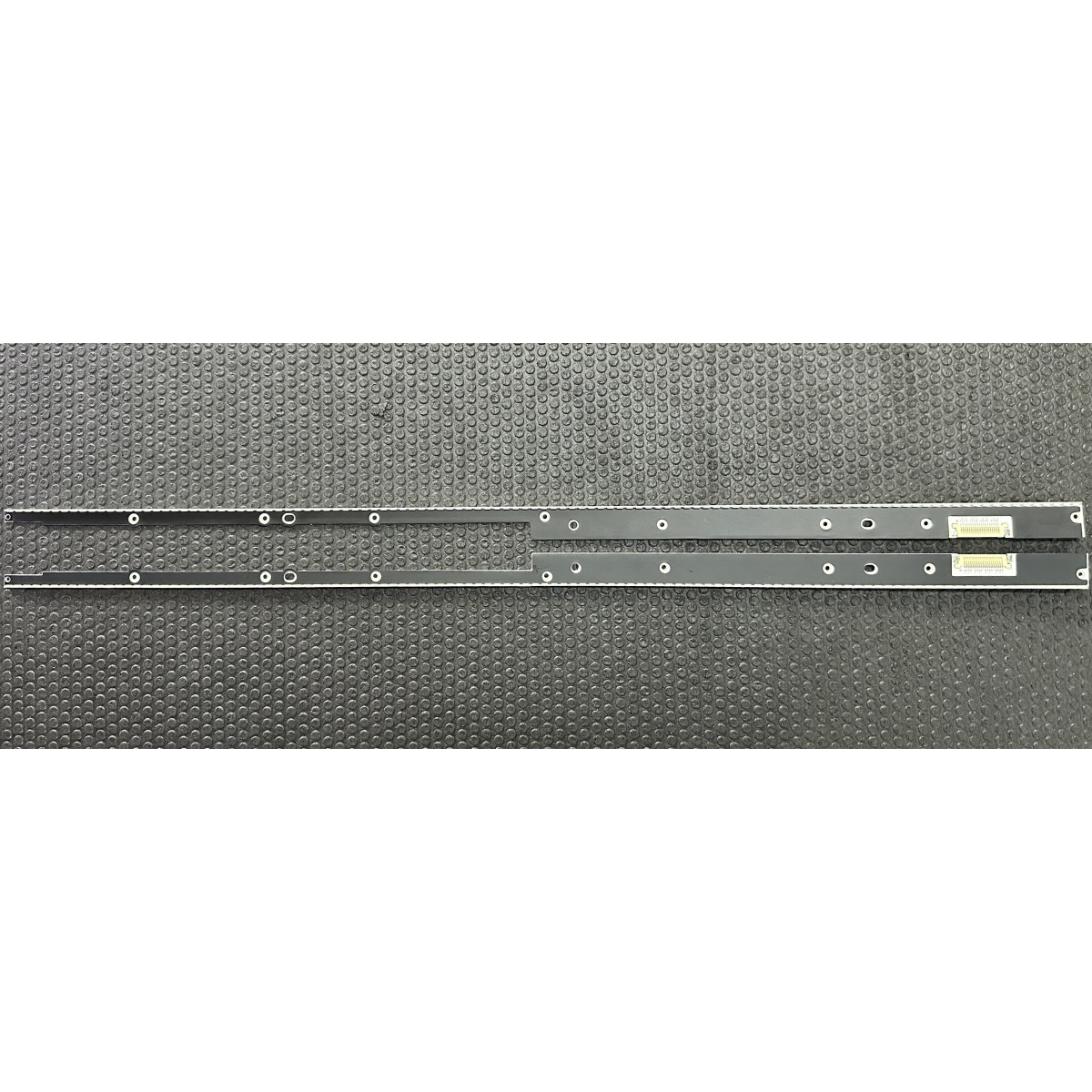 LED Backlight Strip Samsung 55" - 2 strips x 112 LEDs - 3V - 683mm - J6L4-550SMA-R2