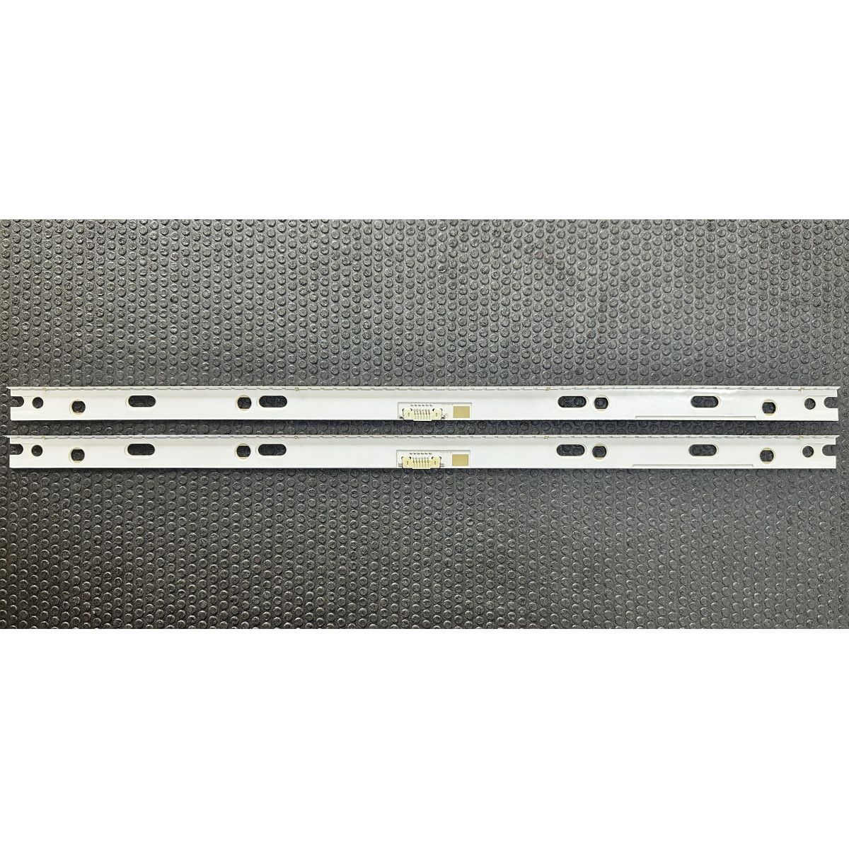 LED Backlight Strip Samsung 55" - 2 strips x 66 LEDs - 3V - 598mm - blue light - BN96-46467A