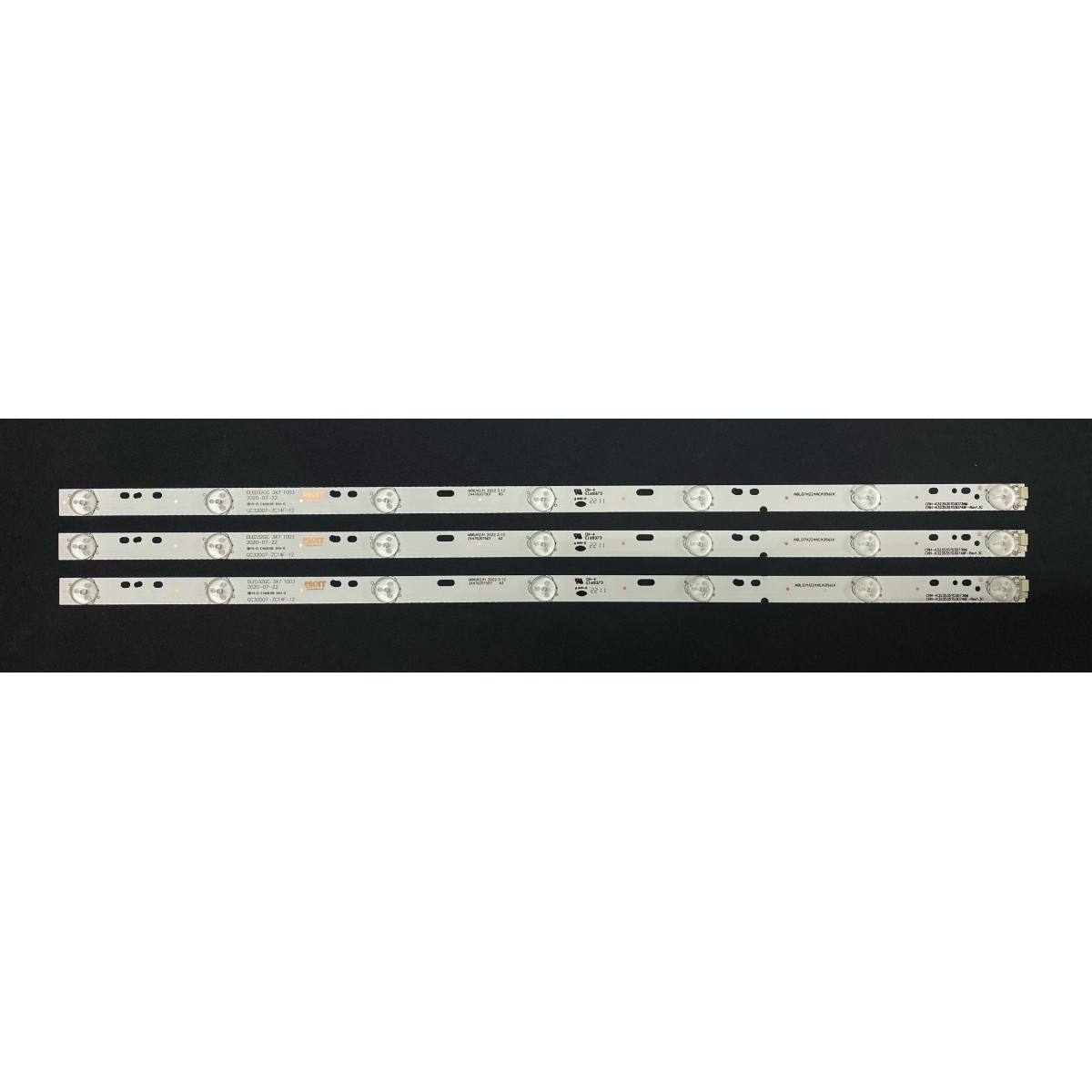 Комплект ленти Vortex 32" - 3 ленти x 7 LED - 3V - 596mm - CRH-K323535T030746F-Rev1.0C Rev1.1W